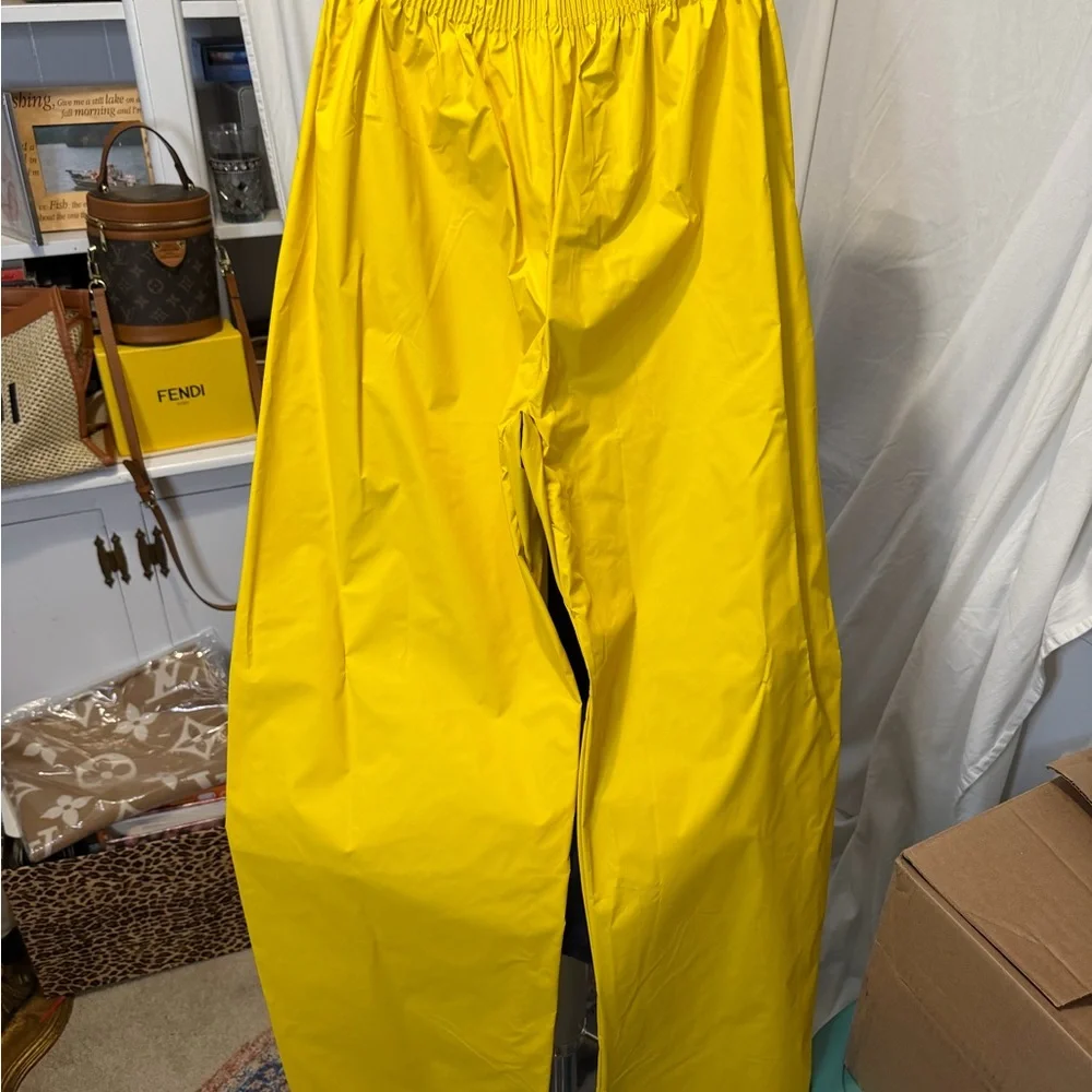 L.L. Bean Yellow Rain Jacket with Gray Lining - Picture 11 of 15